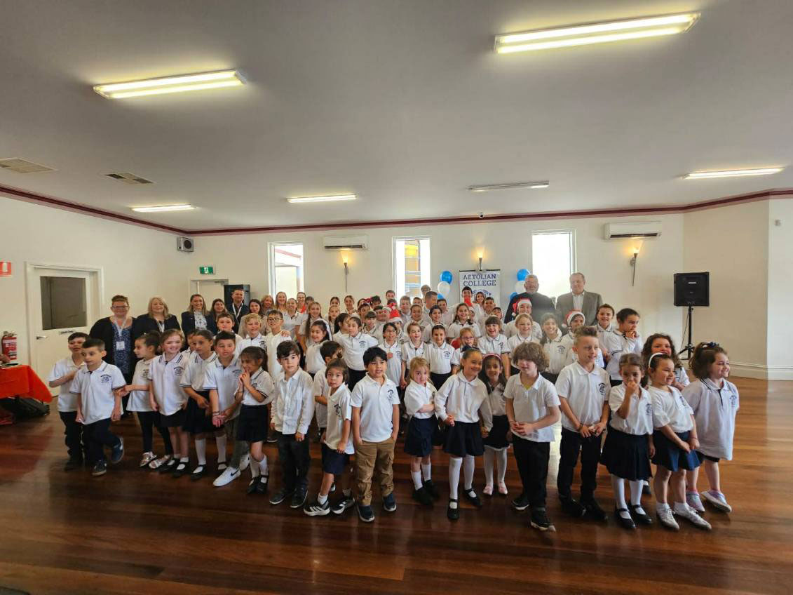 Aetollian College Group Photo (2)